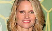 Joelle Carter