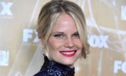 Joelle Carter