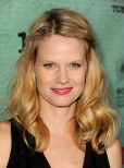 Joelle Carter