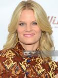 Joelle Carter