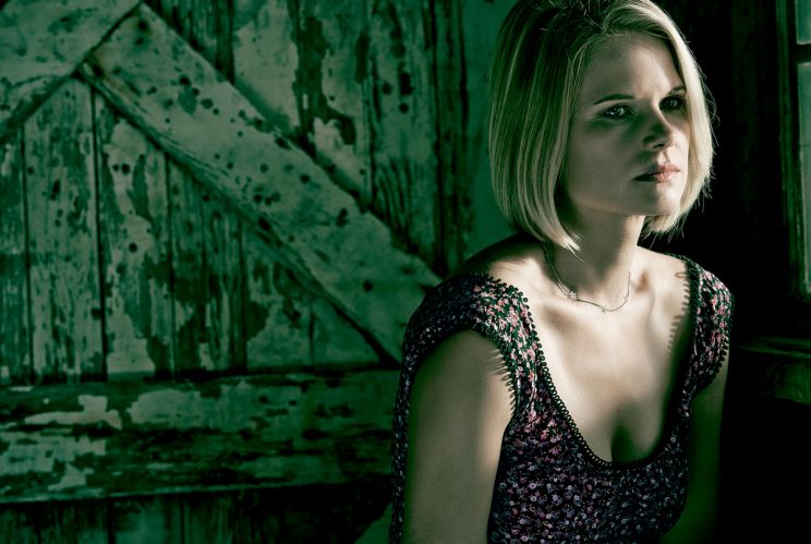 Joelle Carter