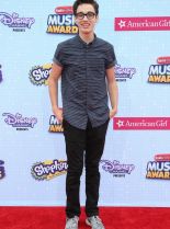 Joey Bragg