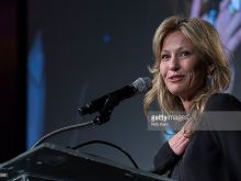 Joey Lauren Adams