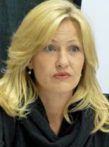 Joey Lauren Adams
