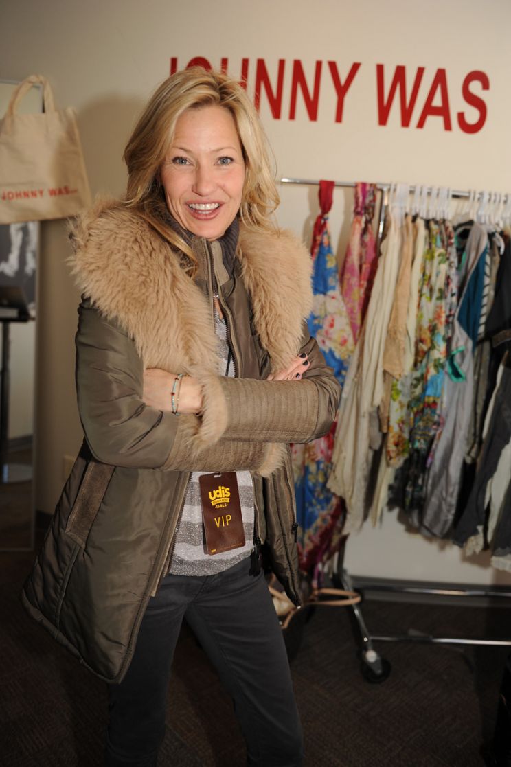 Joey Lauren Adams