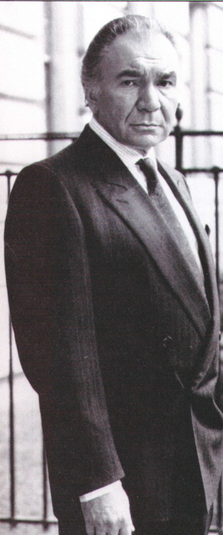 John Colicos