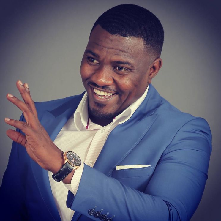 John Dumelo