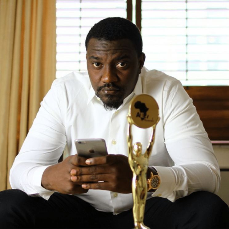 John Dumelo