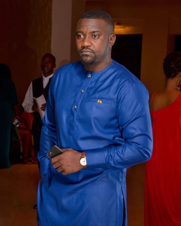 John Dumelo