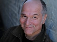 John Kapelos