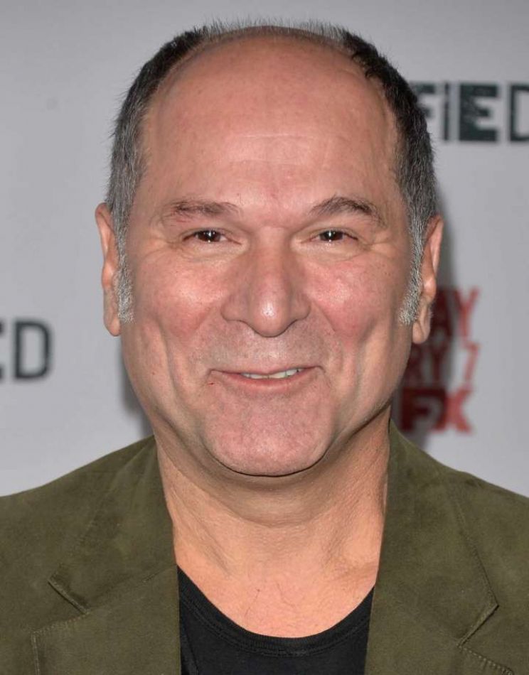 John Kapelos