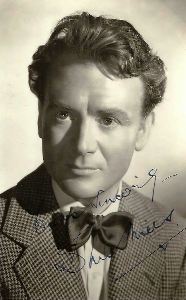 John Mills