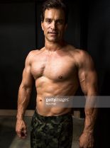 Johnathon Schaech