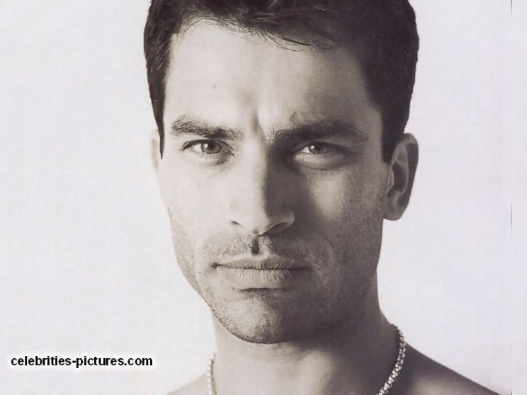 Johnathon Schaech