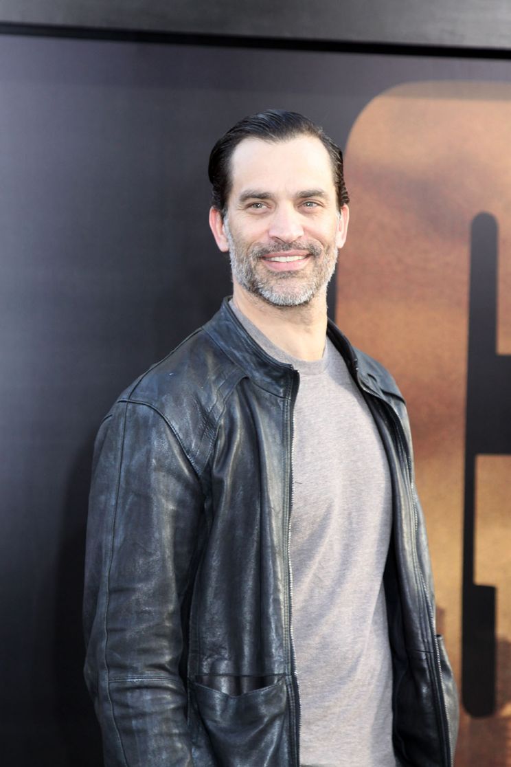 Johnathon Schaech