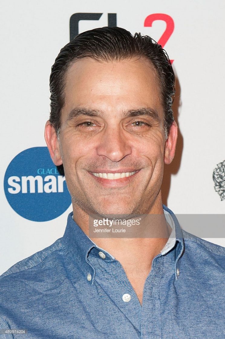 Johnathon Schaech