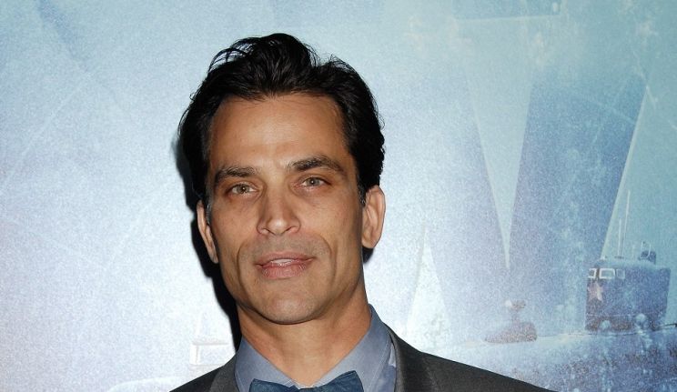 Johnathon Schaech