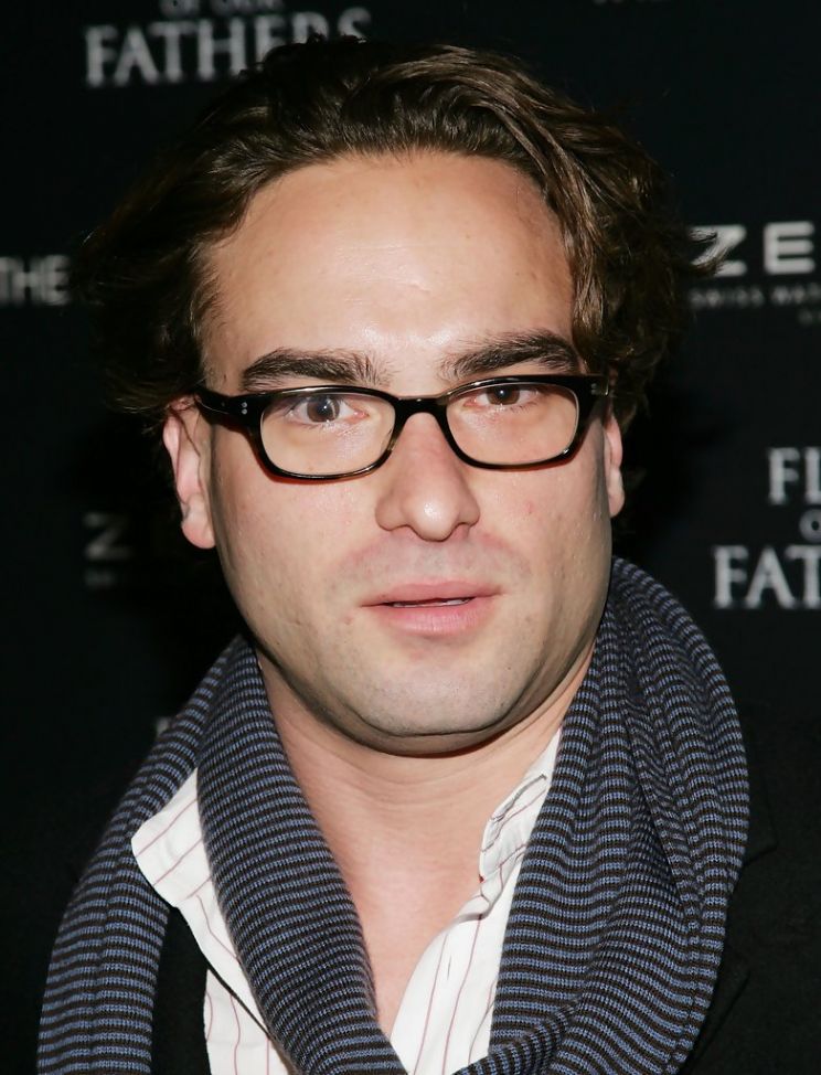 Pictures of Johnny Galecki
