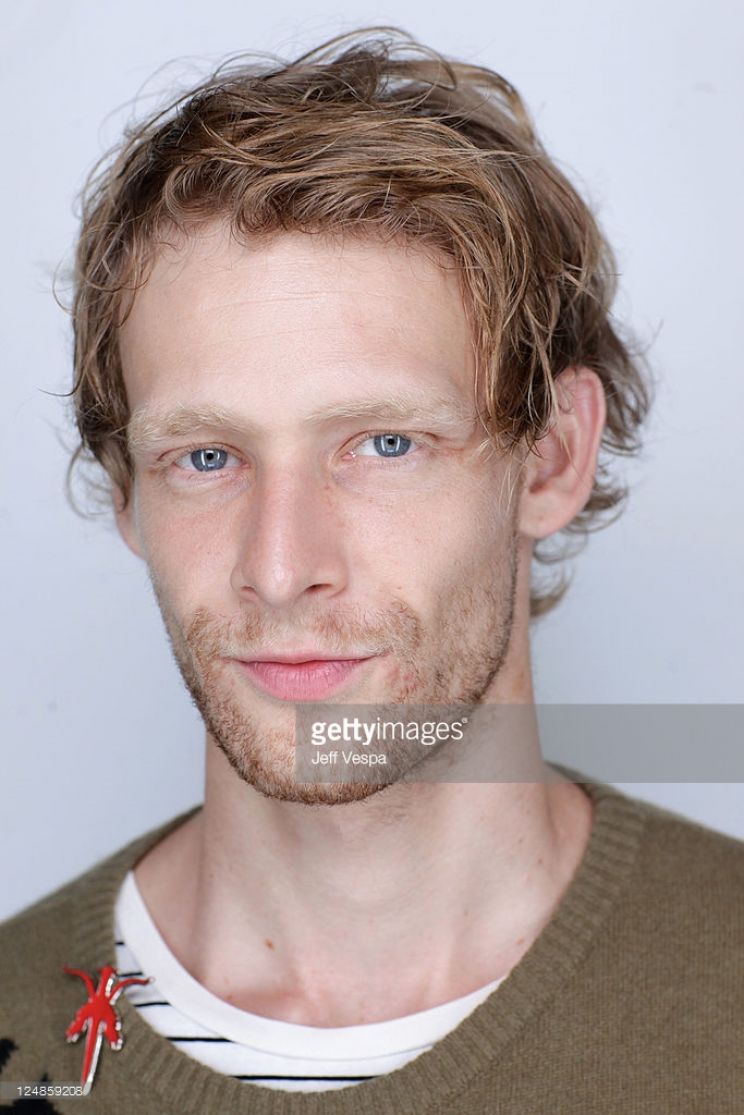 Johnny Lewis