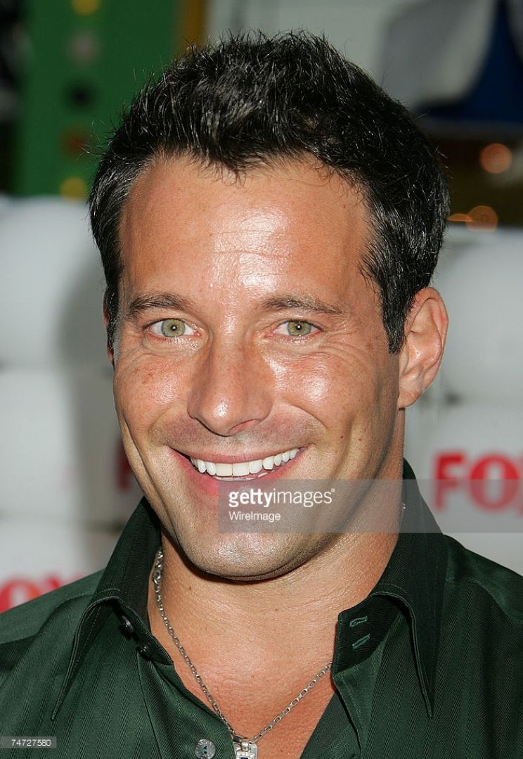 Johnny Messner