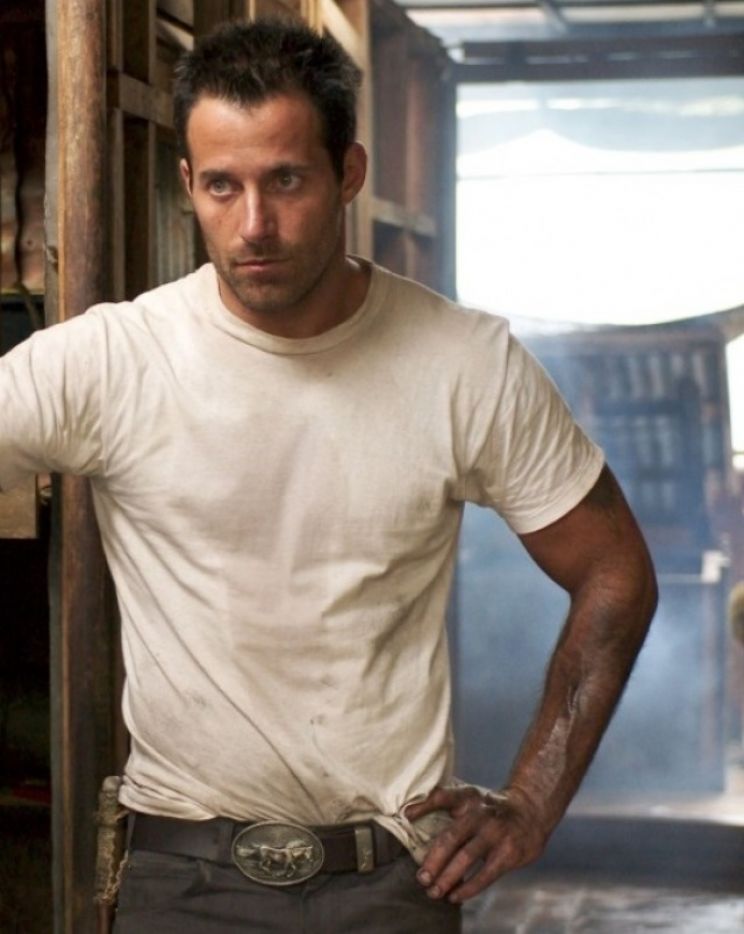 Johnny Messner