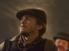 Johnny Simmons