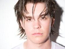 Johnny Simmons