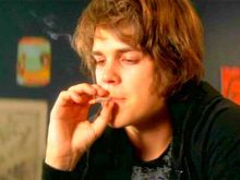 Johnny Simmons