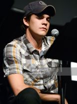 Johnny Simmons