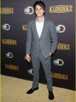 Johnny Simmons
