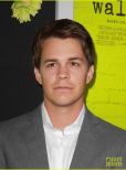 Johnny Simmons