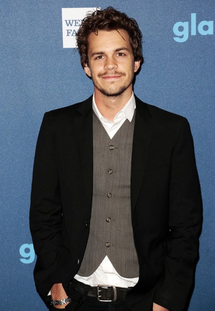 Johnny Simmons