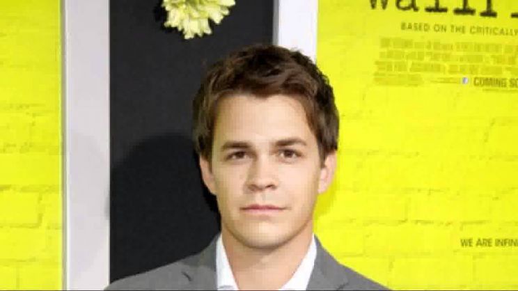 Johnny Simmons