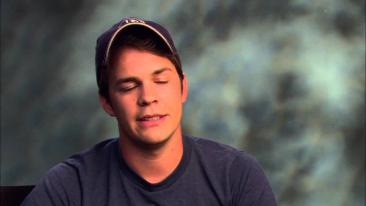 Johnny Simmons