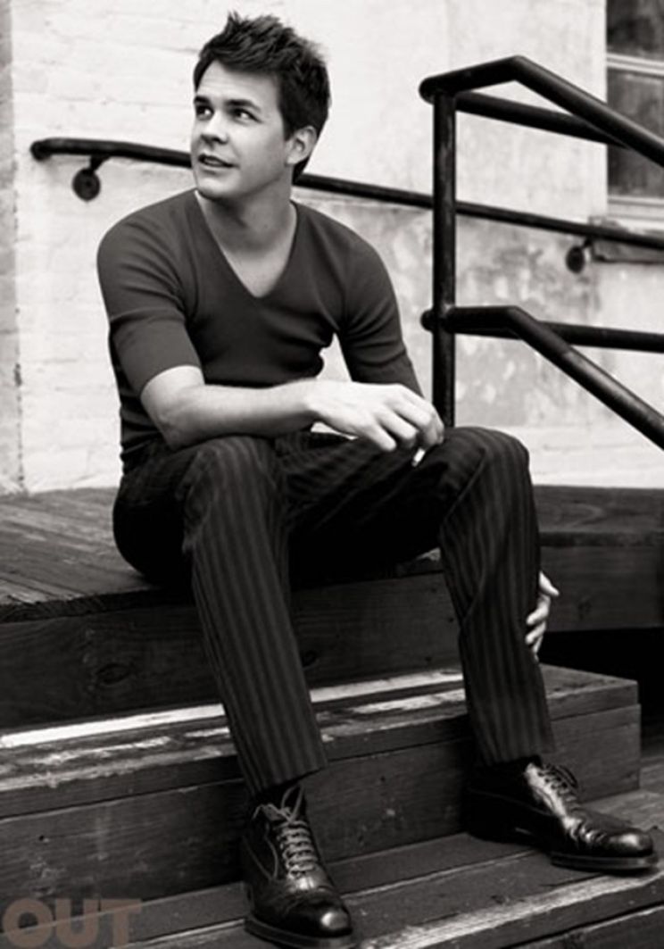 Johnny Simmons