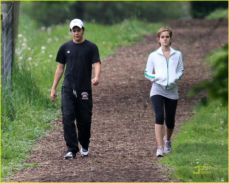 Johnny Simmons