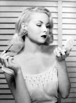 Joi Lansing photo