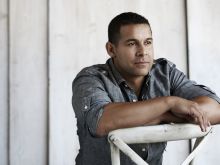 Jon Huertas