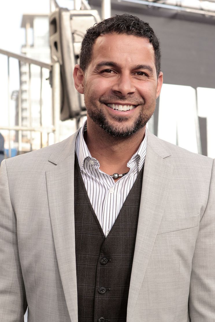 Jon Huertas