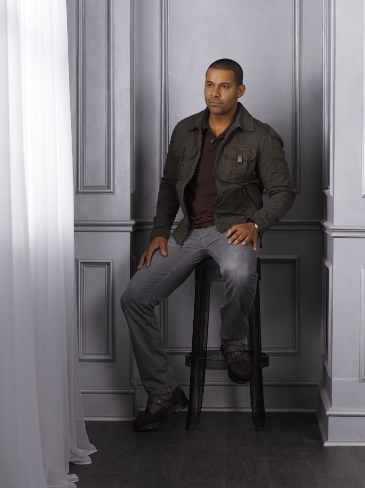 Jon Huertas