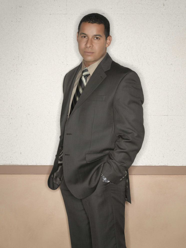 Jon Huertas