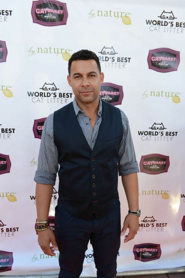 Jon Huertas