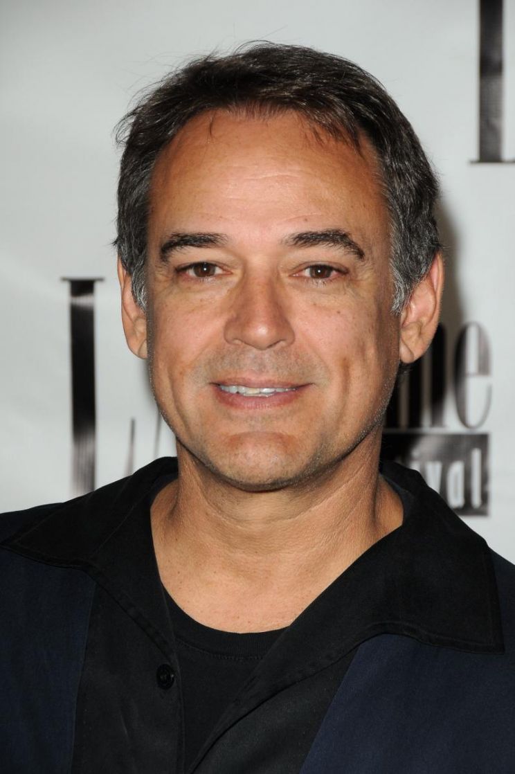 Jon Lindstrom