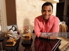 Jon Secada photo