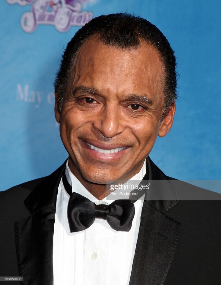 Jon Secada