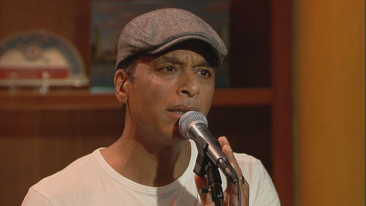 Jon Secada