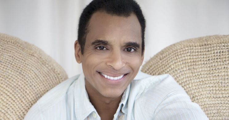Jon Secada