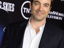 Jon Tenney