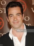 Jon Tenney