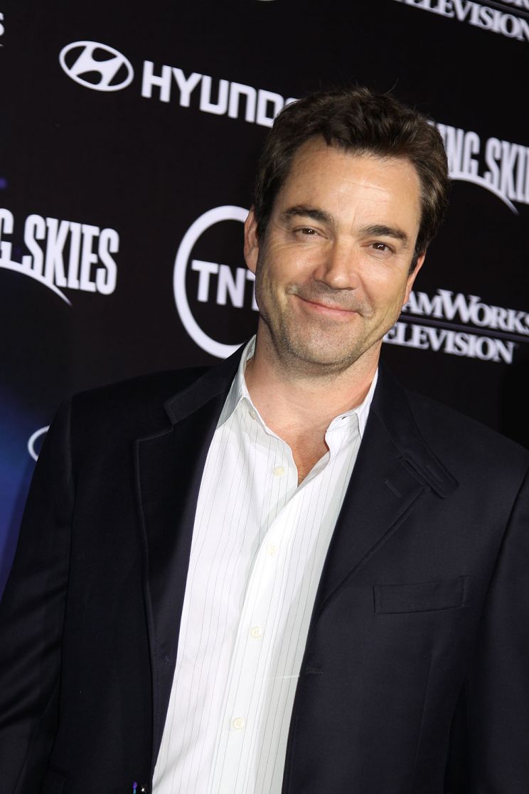 Jon Tenney